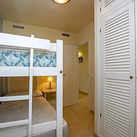 Cheap & Chic En De 3 호텔 4*